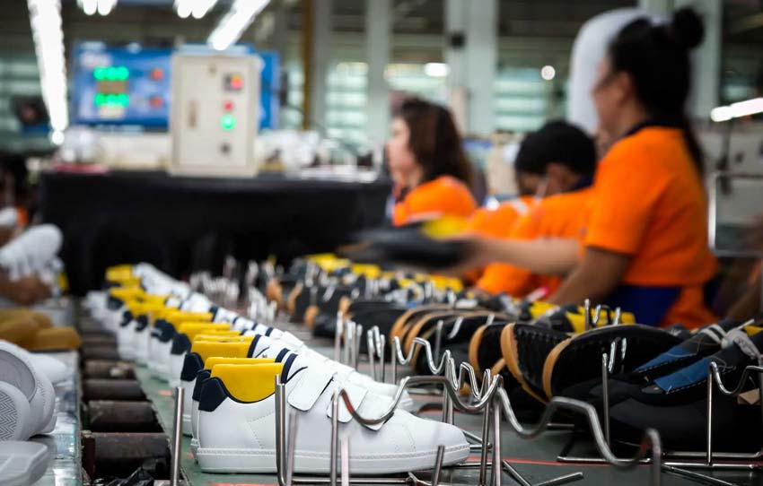 نیروی کار مورد نیاز برای احداث کارخانه تولید کفش ورزشی کتانی